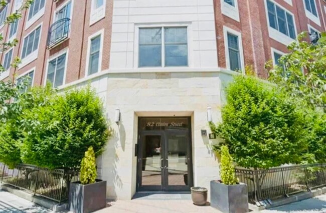 82 Clinton St