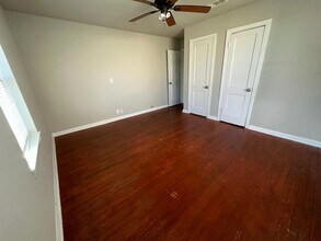 1237 San Felipe St in Angleton, TX - Building Photo - Building Photo