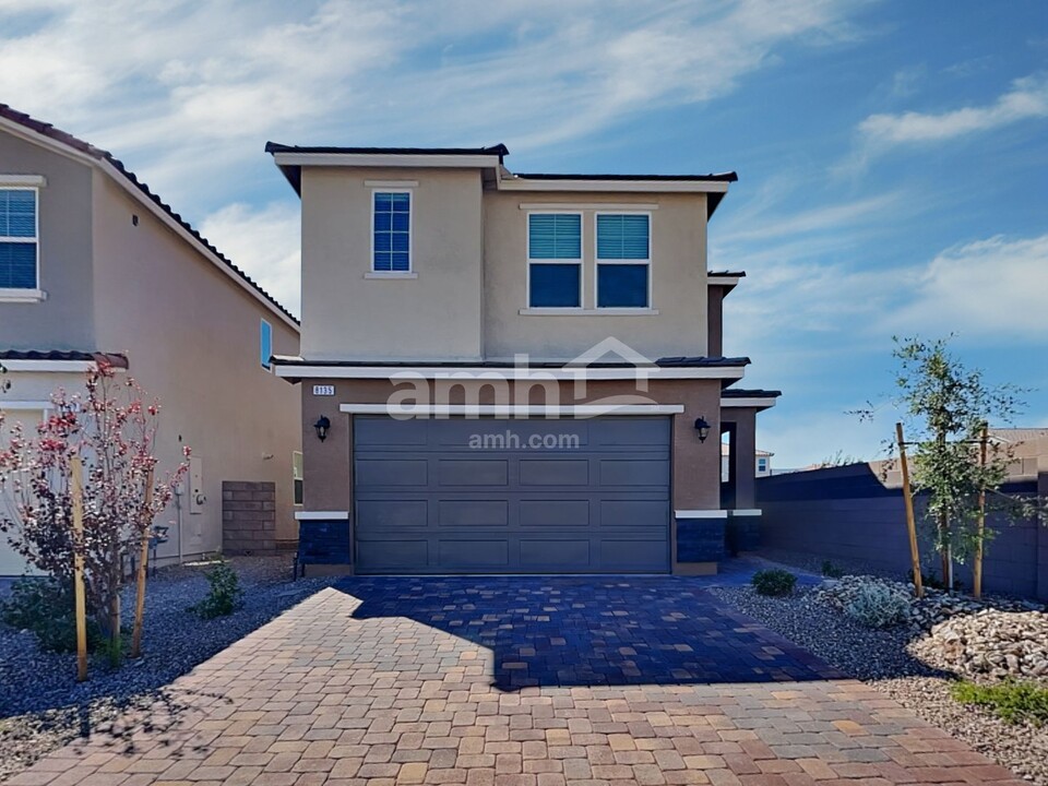 8135 Braavos Peninsula Ave in Las Vegas, NV - Building Photo