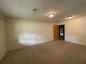 115 Dawn Dr in Robinson, TX - Building Photo - Building Photo