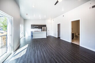 Brookhaven Lofts in Memphis, TN - Foto de edificio - Interior Photo