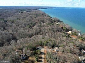 1355 N Independence Dr in Montross, VA - Building Photo