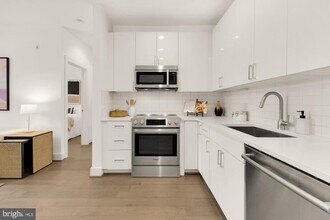 1500 Pennsylvania Ave. SE in Washington, DC - Building Photo - Building Photo