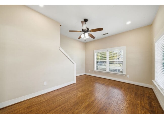 4602 Ward St in Houston, TX - Building Photo - Building Photo