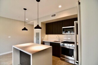 120 Savin Hill Ave-Unit -Unit 307 in Boston, MA - Foto de edificio - Building Photo