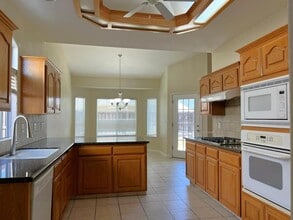 4778 W Oswego Ave in Fresno, CA - Building Photo - Building Photo