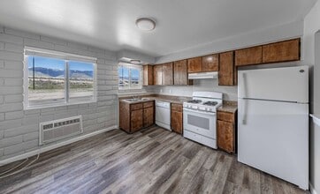 Royal Apartments - Carson City, Nevada in Carson City, NV - Foto de edificio - Interior Photo