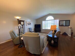 103 Lookout Ln NW in Rochester, MN - Building Photo - Building Photo