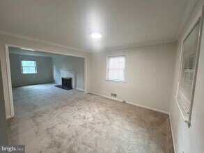 4517 N Carlin Springs Rd in Arlington, VA - Building Photo - Building Photo