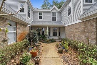 2201 Coach House Blvd in Orlando, FL - Building Photo - Building Photo