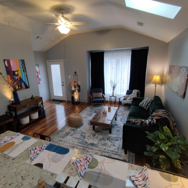 2447 W Lexington St, Unit Apartment 3 in Chicago, IL - Foto de edificio - Building Photo