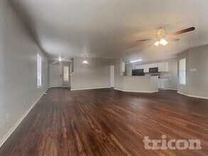 21414 Partha Way in Houston, TX - Foto de edificio - Building Photo