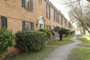 Concord Arms Apartments