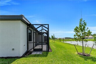 19553 Hinkley Dr in Estero, FL - Building Photo - Building Photo