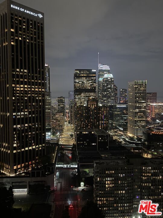 property at 800 W 1st St