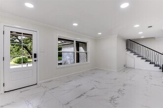 258 Somerset Terrace in Bedford, TX - Building Photo - Building Photo