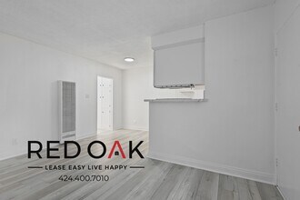 12520 Lakewood Blvd in Downey, CA - Building Photo - Building Photo