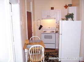 1451 Tremont St in Boston, MA - Building Photo