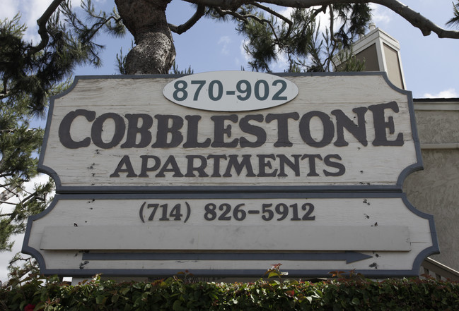 Cobblestone Apartments in Anaheim, CA - Building Photo - Building Photo