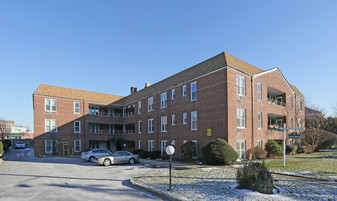 31-35 Lenox Rd Apartments