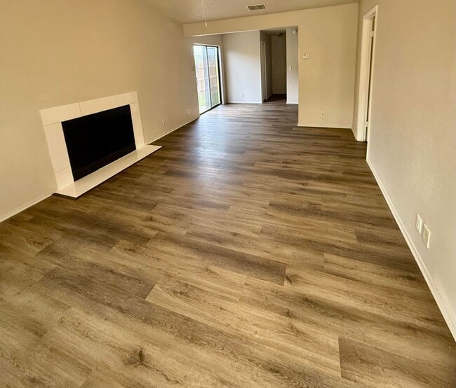 8416 Dixon Ridge Dr in San Antonio, TX - Building Photo - Building Photo