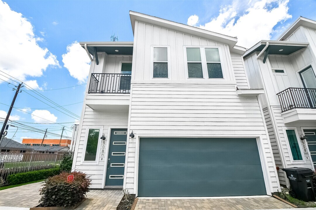 508 W Donovan St in Houston, TX - Building Photo