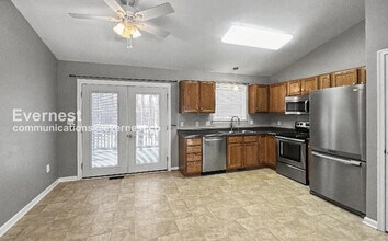 36015 Wilderness Shores Way in Locust Grove, VA - Building Photo - Building Photo