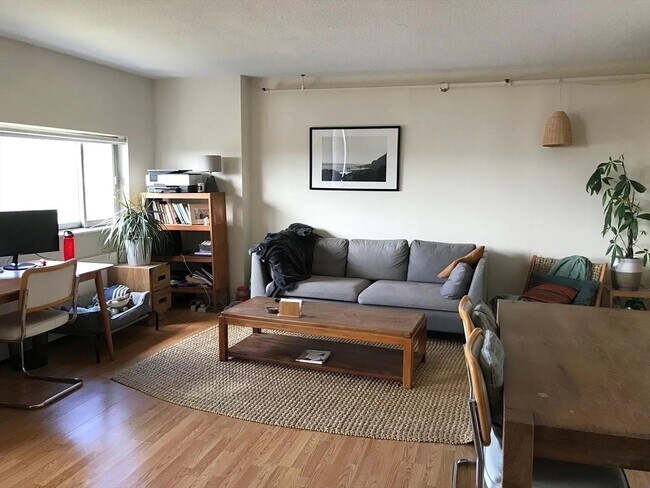 property at 872 Massachusetts Ave