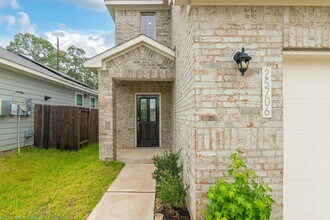 25706 Boxwood Hedge Ln in Tomball, TX - Building Photo - Building Photo