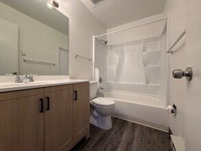 579 Winnie Way in Colorado Springs, CO - Foto de edificio - Building Photo