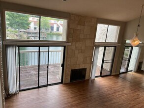 102 Vía Lago in Los Gatos, CA - Building Photo - Building Photo