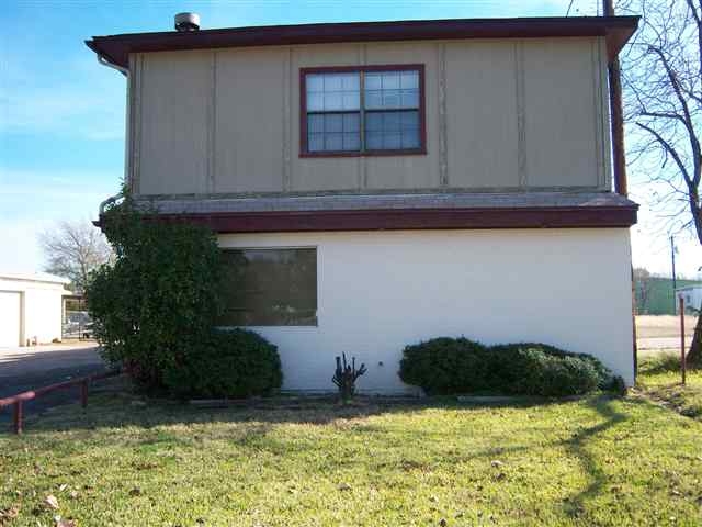 1340 N Main St in Paris, TX - Building Photo - Building Photo