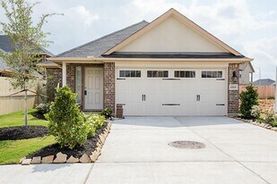 12111 Parade Park Pl in Houston, TX - Building Photo