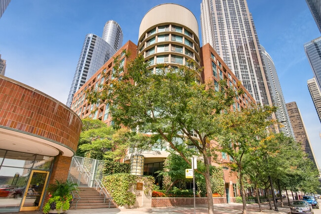 property at 480 N McClurg Ct
