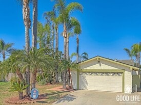 2526 Meadow Ln in Escondido, CA - Building Photo