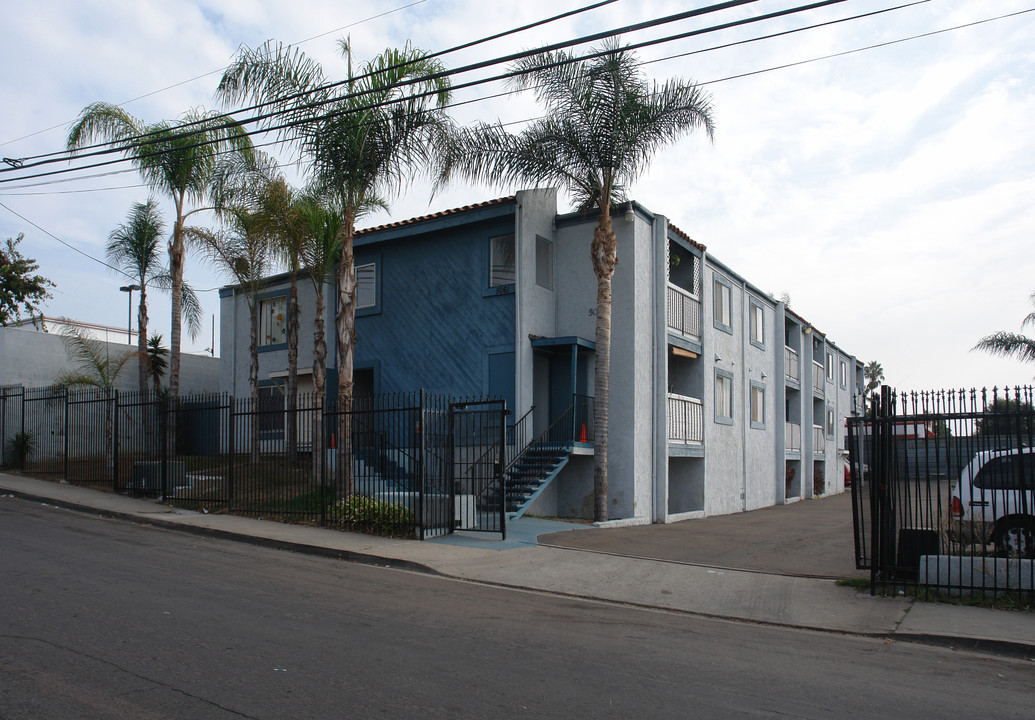 5061 Marilou Rd in San Diego, CA - Building Photo