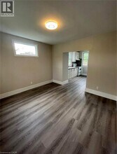 6083 Dunn St in Niagara Falls, ON - Building Photo - Building Photo