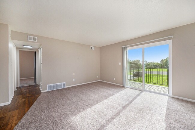 Blue Springs Apartments