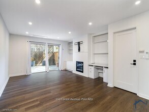 653 Forest Ave in Palo Alto, CA - Building Photo - Building Photo