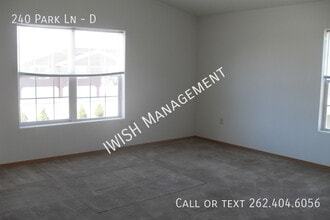 240 Park Ln in Lomira, WI - Building Photo - Building Photo