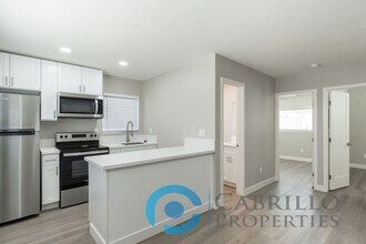 4849 Mansfield St in San Diego, CA - Building Photo - Building Photo