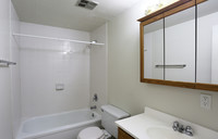 Brook Manor Apartment Homes in Syracuse, NY - Building Photo - Interior Photo