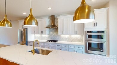 156 Mattoon St in Charlotte, NC - Building Photo - Building Photo