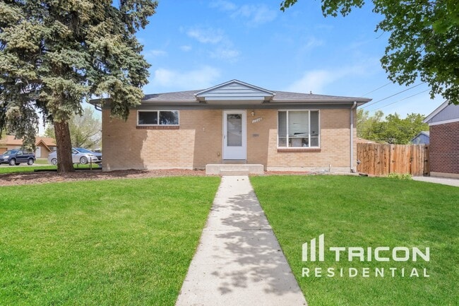 property at 11008 Pearl Cir