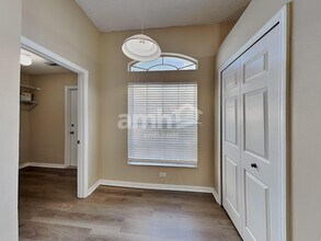 6200 Erik Ct in Melbourne, FL - Foto de edificio - Building Photo