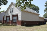 10315 Budtime Ln in Dallas, TX - Building Photo - Building Photo