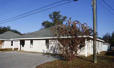 909 E Johnson Ave in Pensacola, FL - Building Photo - Building Photo