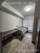 258A Sunview St in Waterloo, ON - Building Photo - Building Photo