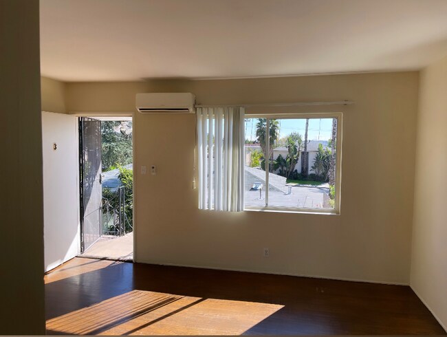1017 Western Ave-Unit -3 in Glendale, CA - Building Photo - Building Photo