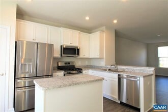 2087 Elm Tree Ct in Charlottesville, VA - Building Photo - Building Photo